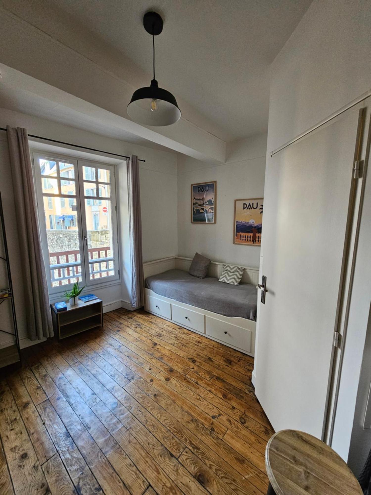 Le Henri IV - Hyper Centre - Quartier Du Chateau Pau Eksteriør bilde